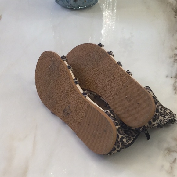 Leopard Print Sandals 😎 - Picture 4 of 5